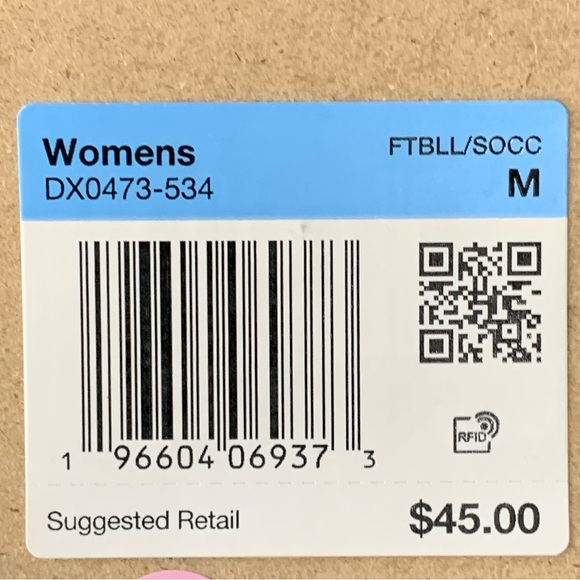 NWT NIke Dri-FIT Strike Women's Soccer Shorts - Picture 7 of 7